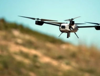Με τη βοήθεια των drones γίνονται έρευνες διάσωσης και προσπάθειες καταγραφής ζημιών